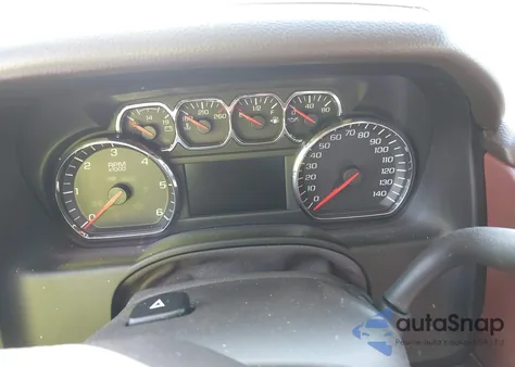 2015 Chevrolet Tahoe Ltz z USA, uszkodzony, nr VIN 1GNSKCKC3FR212138